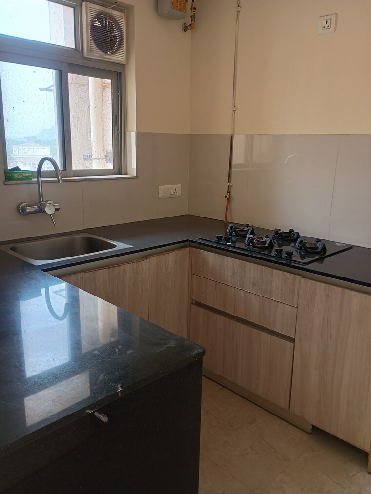 undefined, hiranandani-castalia 1 Bedroom 630 Sq.Ft. Apartment In Ghodbunder Road Thane 8673965