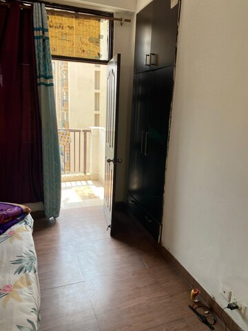 Room in 3 BHK Apartment at Proview Officer City 2, Raj Nagar Extension – for Rent