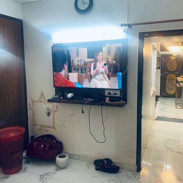 Furnished Amenities in 3 BHK Apartment at Sector 4 Dwarka – for Rent