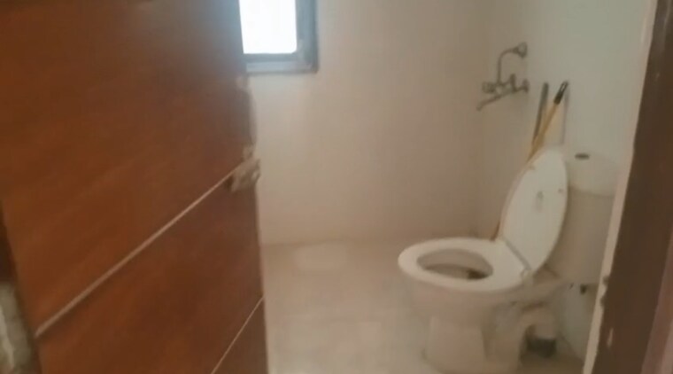 Bathroom, rps-savana 3.5 Bedroom 1791 Sq.Ft. Apartment In Sector 88 Faridabad 8674063