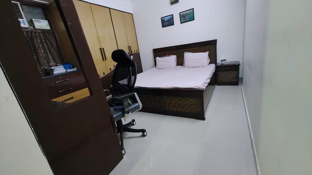 2.5 BHK + Pooja Room,Servant Room,Study Room,Extra Room Independent House For Rent in Sector 55