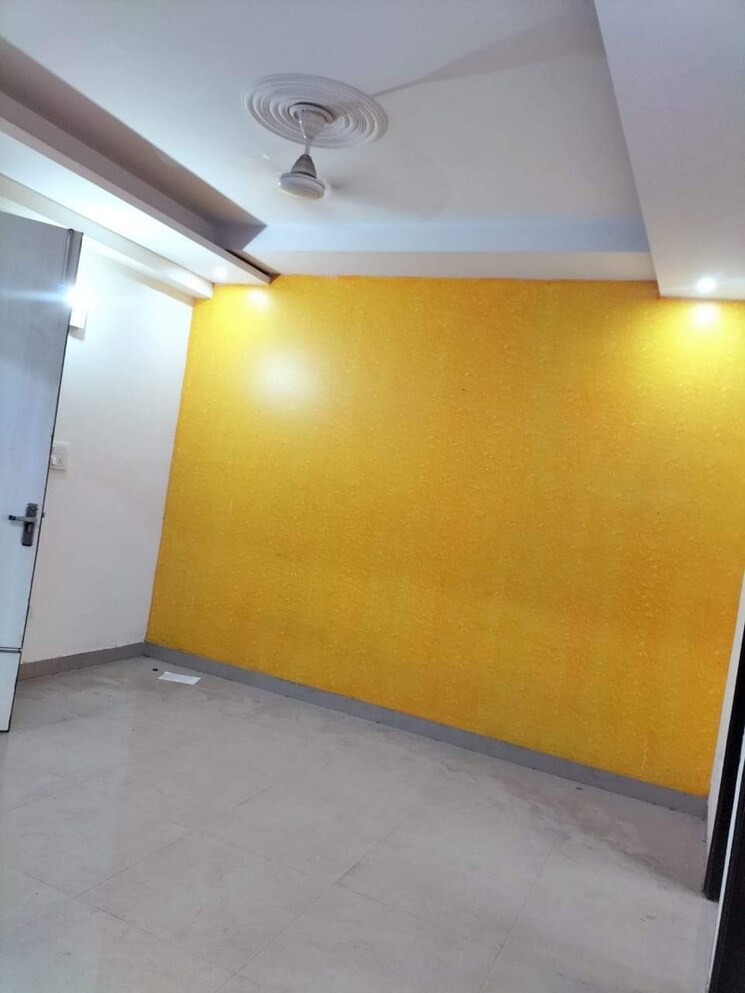 Room, sector 56 2.5 Bedroom 1110 Sq.Ft. Independent House In Sector 56 Noida 8674080