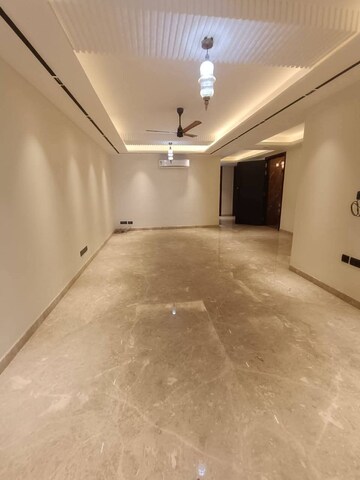 Room in 4 BHK Builder Floor at Ansal API Esencia, Sector 67 – for Sale