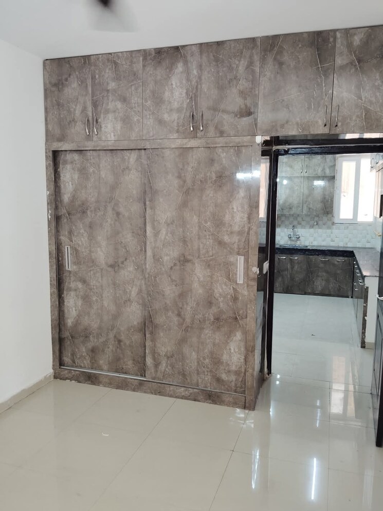 Room, radicon-vedantam 2.5 Bedroom 1100 Sq.Ft. Apartment In Sector 16c Greater Noida Greater Noida 8674133