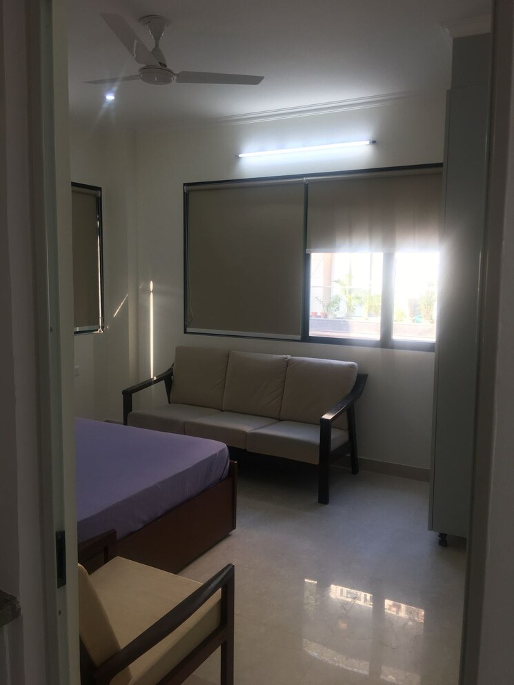 Team Area, veera-safdarjung-enclave 3 Bedroom 200 Sq.Yd. Apartment In Safdarjung Enclave Delhi 8674150