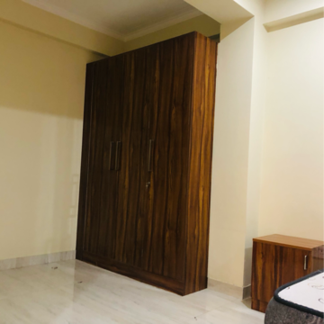 Room in 2.5 BHK Builder Floor at Sector 21 – for Rent