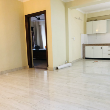 Room in 2.5 BHK Builder Floor at Sector 21 – for Rent