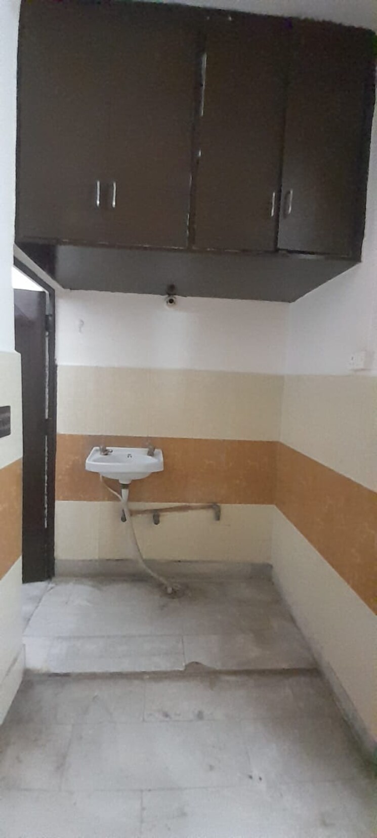 Bathroom, ashok nagar 1.5 Bedroom 450 Sq.Ft. Builder Floor In Ashok Nagar Delhi 8674241