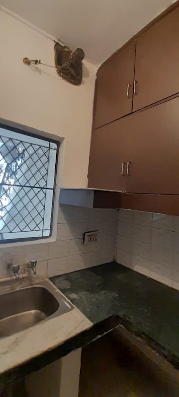 Kitchen in 1.5 BHK Builder Floor at Ashok Nagar – for Rent