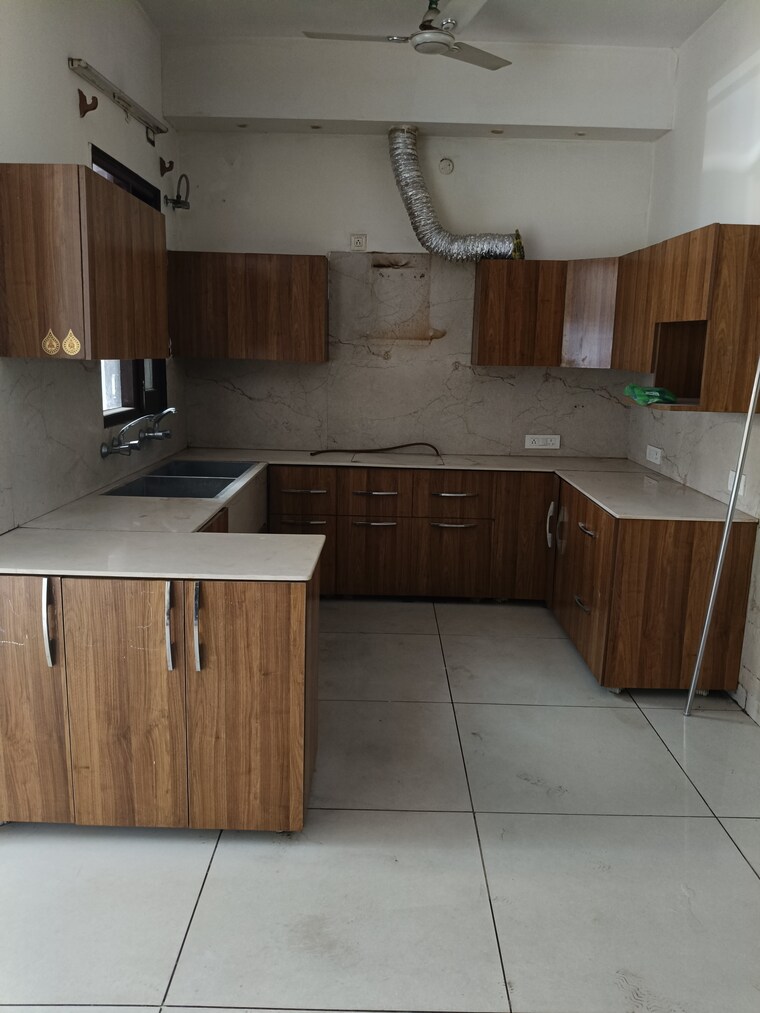 Kitchen, us-pine-homes 3 Bedroom 2500 Sq.Ft. Builder Floor In Dhakoli Zirakpur 8674237
