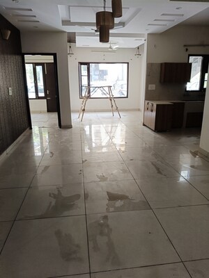 Building Lobby in 3 BHK Builder Floor at US Pine Homes, Dhakoli – for Sale