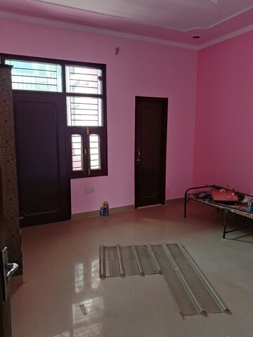 Room in 2 BHK Builder Floor at Dhakoli – for Rent