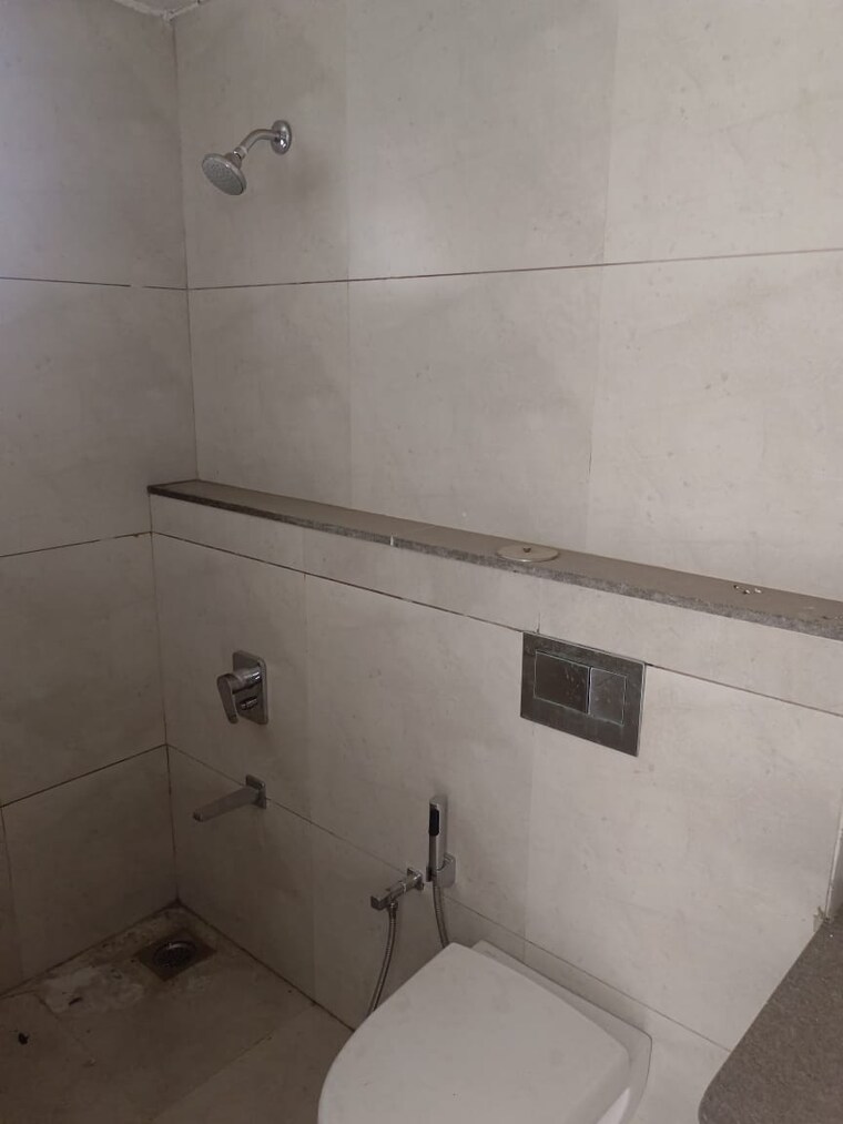 Bathroom, navrangpura 3 Bedroom 2196 Sq.Ft. Apartment In Navrangpura Ahmedabad 8674261
