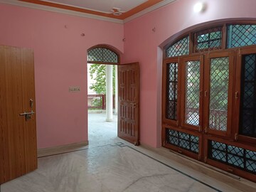 Room in 2 BHK Builder Floor at Indira Nagar – for Rent