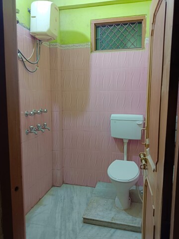 Bathroom in 2 BHK Builder Floor at Indira Nagar – for Rent