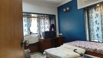 Bedroom in 2 BHK Apartment at Silver Avenue, Santacruz East – for Rent