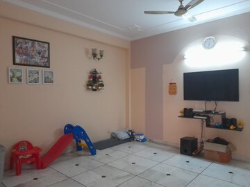 Living Room in 2 BHK Builder Floor at MVL IPark, Sector 15 – for Rent