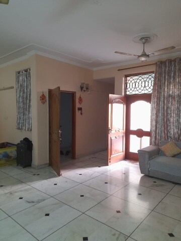 Living Room in 2 BHK Builder Floor at MVL IPark, Sector 15 – for Rent