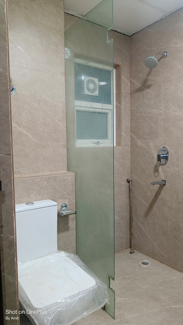 Bathroom, omaxe-twin-towers 3 Bedroom 2150 Sq.Ft. Apartment In Sector 50 Noida 8674331