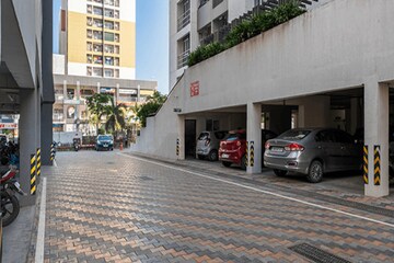 Parking in 3 BHK Apartment at Navins Starwood Towers, Medavakkam – for Sale