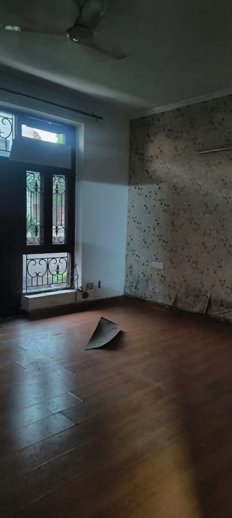 Room, sector 50 1 Bedroom 1200 Sq.Ft. Villa In Sector 50 Noida 8674372