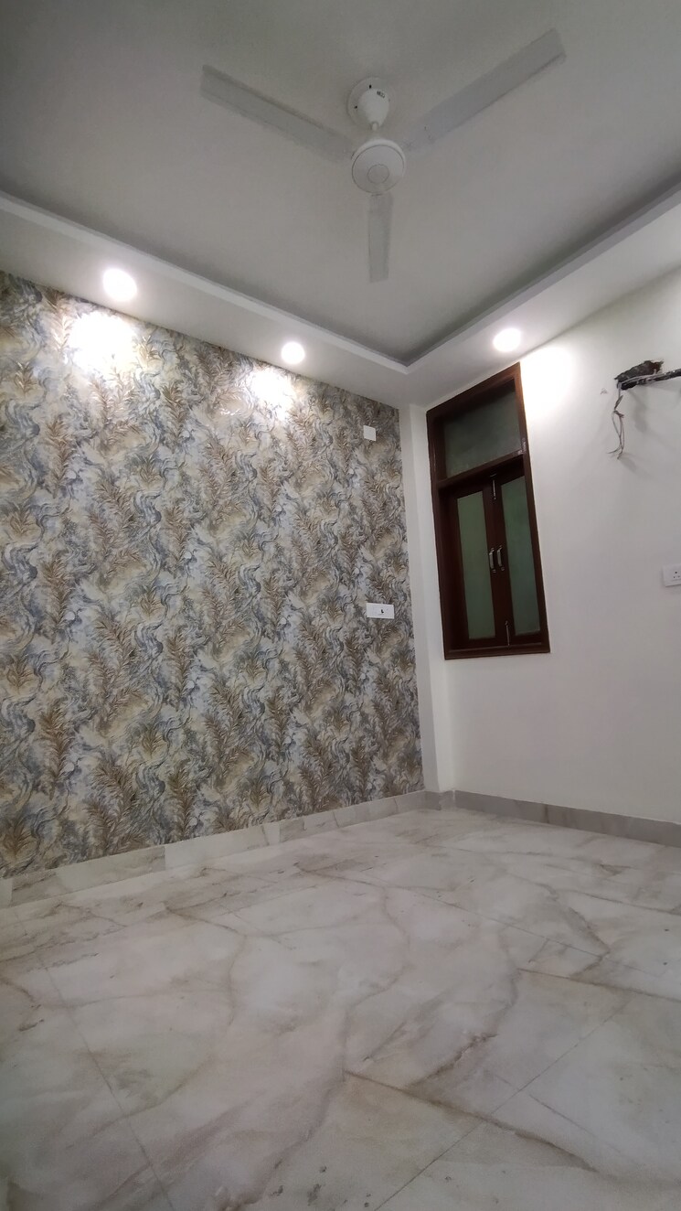 Room, govindpuri 3 Bedroom 10000 Sq.Ft. Builder Floor In Govindpuri Delhi 8674401