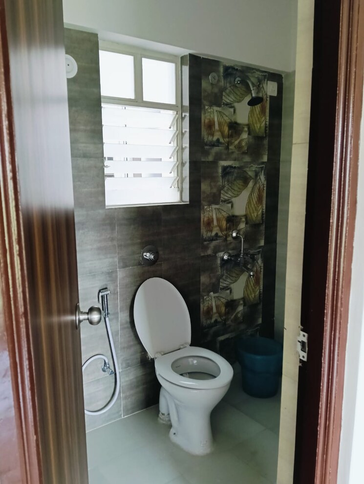 Bathroom, goel-ganga-amber 2 Bedroom 606 Sq.Ft. Apartment In Tathawade Pune 8674404