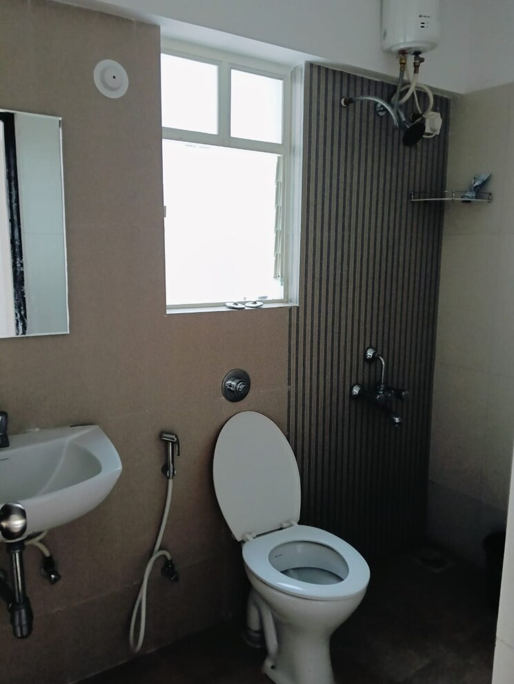 Bathroom, goel-ganga-amber 2 Bedroom 606 Sq.Ft. Apartment In Tathawade Pune 8674404