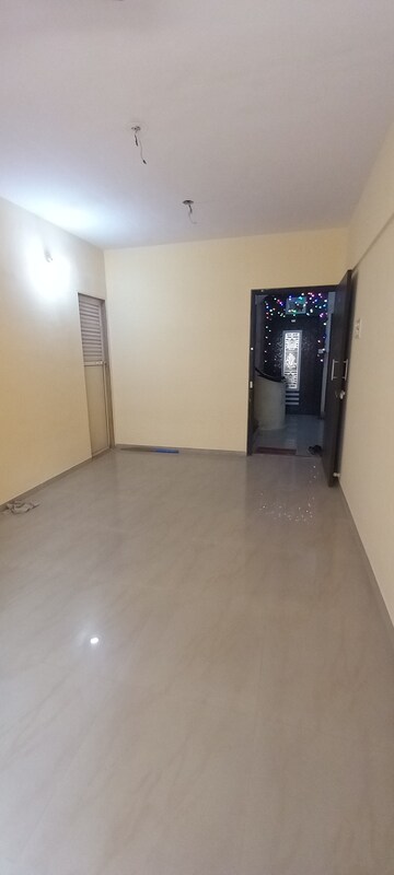 Room in 2 BHK Apartment at Rustomjee Global City Avenue, Virar West – for Rent