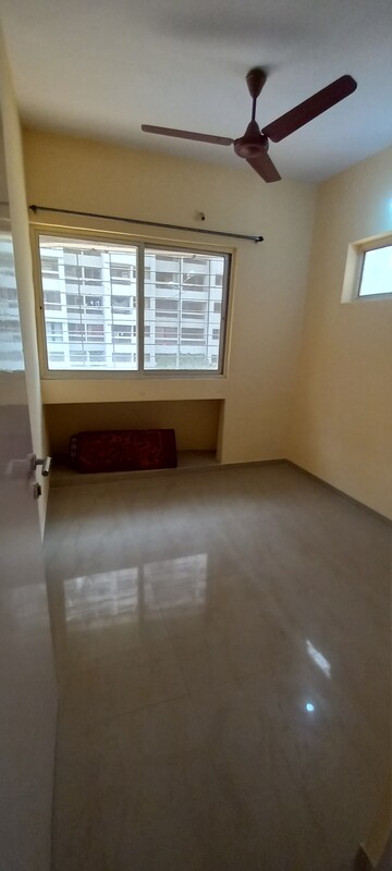 Room in 2 BHK Apartment at Rustomjee Global City Avenue, Virar West – for Rent