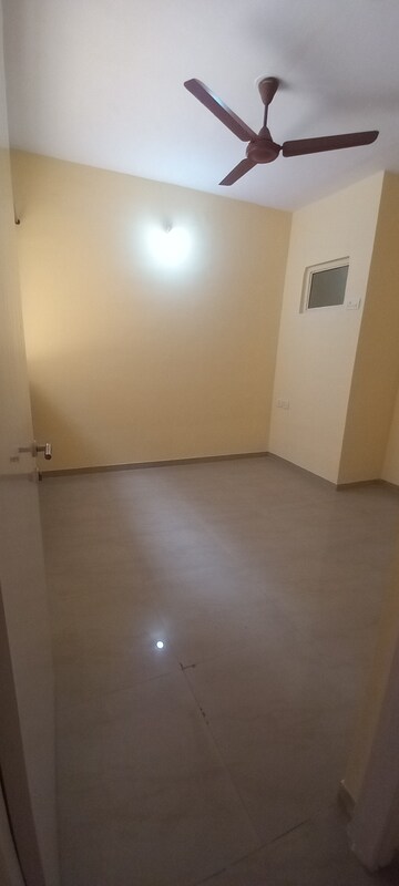 Room in 2 BHK Apartment at Rustomjee Global City Avenue, Virar West – for Rent