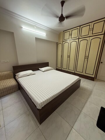 Bedroom in 3 BHK Apartment at Khar West – for Rent