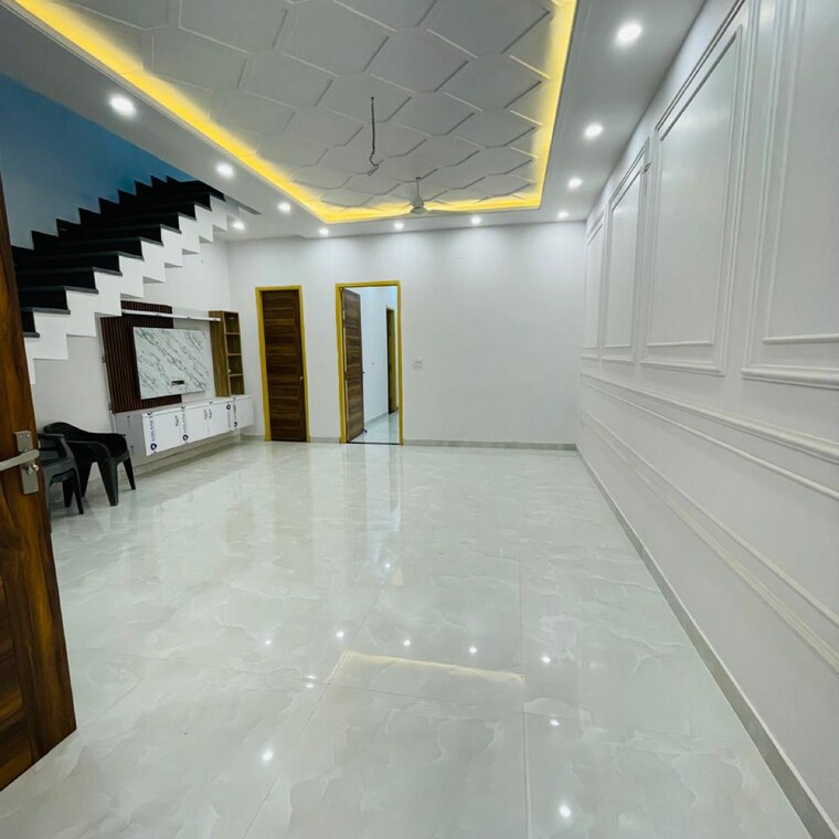 Room, dehradun cantt 3 Bedroom 120 Sq.Yd. Villa In Dehradun Cantt Dehradun 8674480