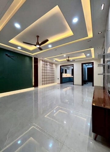 Kitchen in 3 BHK Builder Floor at Sector 29 – for Sale