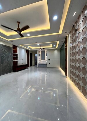 Room in 3 BHK Builder Floor at Sector 29 – for Sale