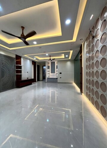 Kitchen in 3 BHK Builder Floor at Sector 29 – for Sale