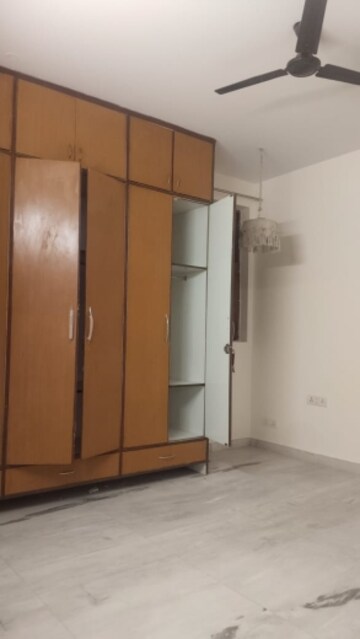 2.5 BHK Builder Floor For Rent in RWA Apartments Sector 26, Sector 26