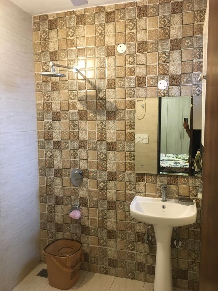Bathroom, aerocity 5 Bedroom 2500 Sq.Ft. Independent House In Aerocity Mohali 8674516