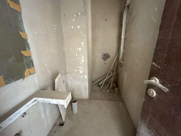 Bathroom in 3 BHK Apartment at Indiabulls Sky Forest, Lower Parel – for Rent