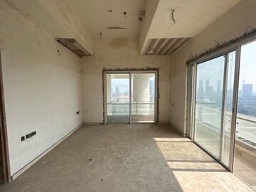 Room in 3 BHK Apartment at Indiabulls Sky Forest, Lower Parel – for Rent