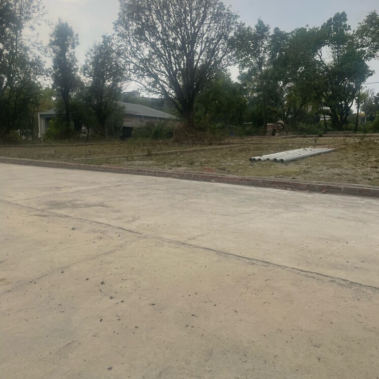 undefined, dehradun cantt  200 Sq.Yd. Plot In Dehradun Cantt Dehradun 8674502