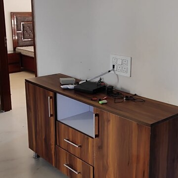 Furnished Amenities in 2 BHK Independent House at DLF Hyde Park, Mullanpur – for Rent