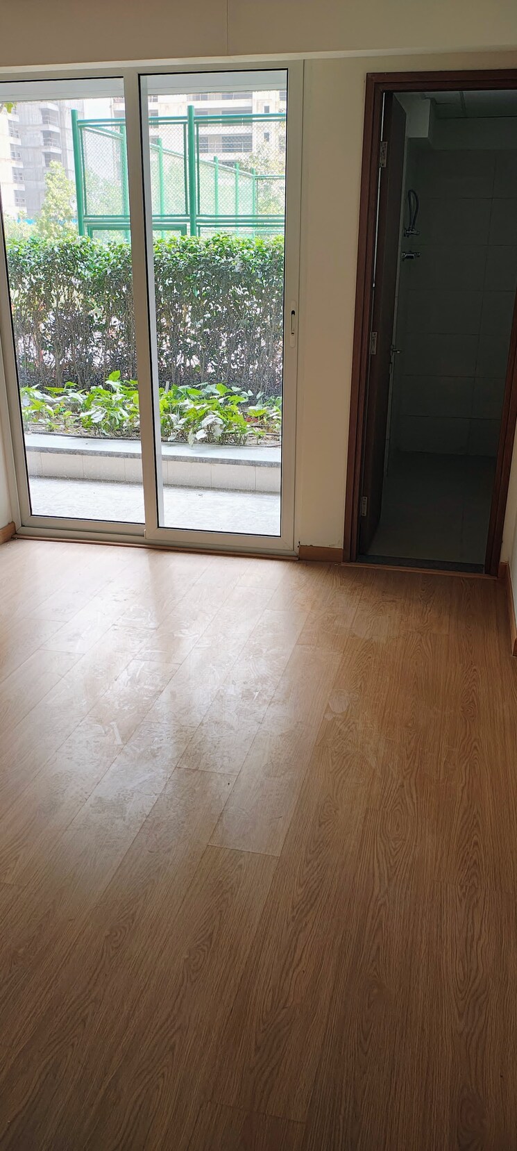 Room, sector 19 2 Bedroom 112 Sq.Mt. Villa In Sector 19 Noida 8674540