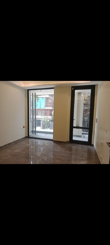 3 BHK Builder Floor For Rent in South Extension ii