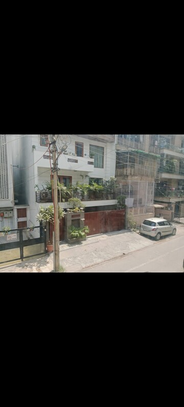 3 BHK Builder Floor – Exterior View View at South Extension ii - for Rent