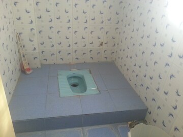 Bathroom in 1 RK Independent House at Rt Nagar – for Rent
