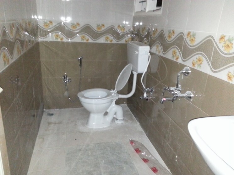 Bathroom, rt nagar 1 RK 840 Sq.Ft. Independent House In Rt Nagar Bangalore 8674560