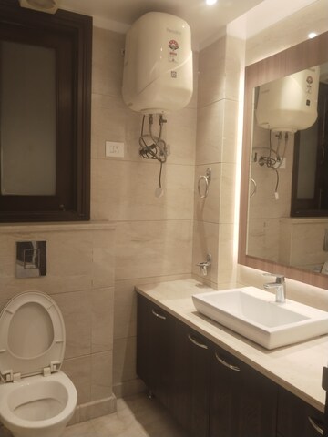Master Bedroom in 3 BHK Builder Floor at Sarvodaya Enclave – for Rent