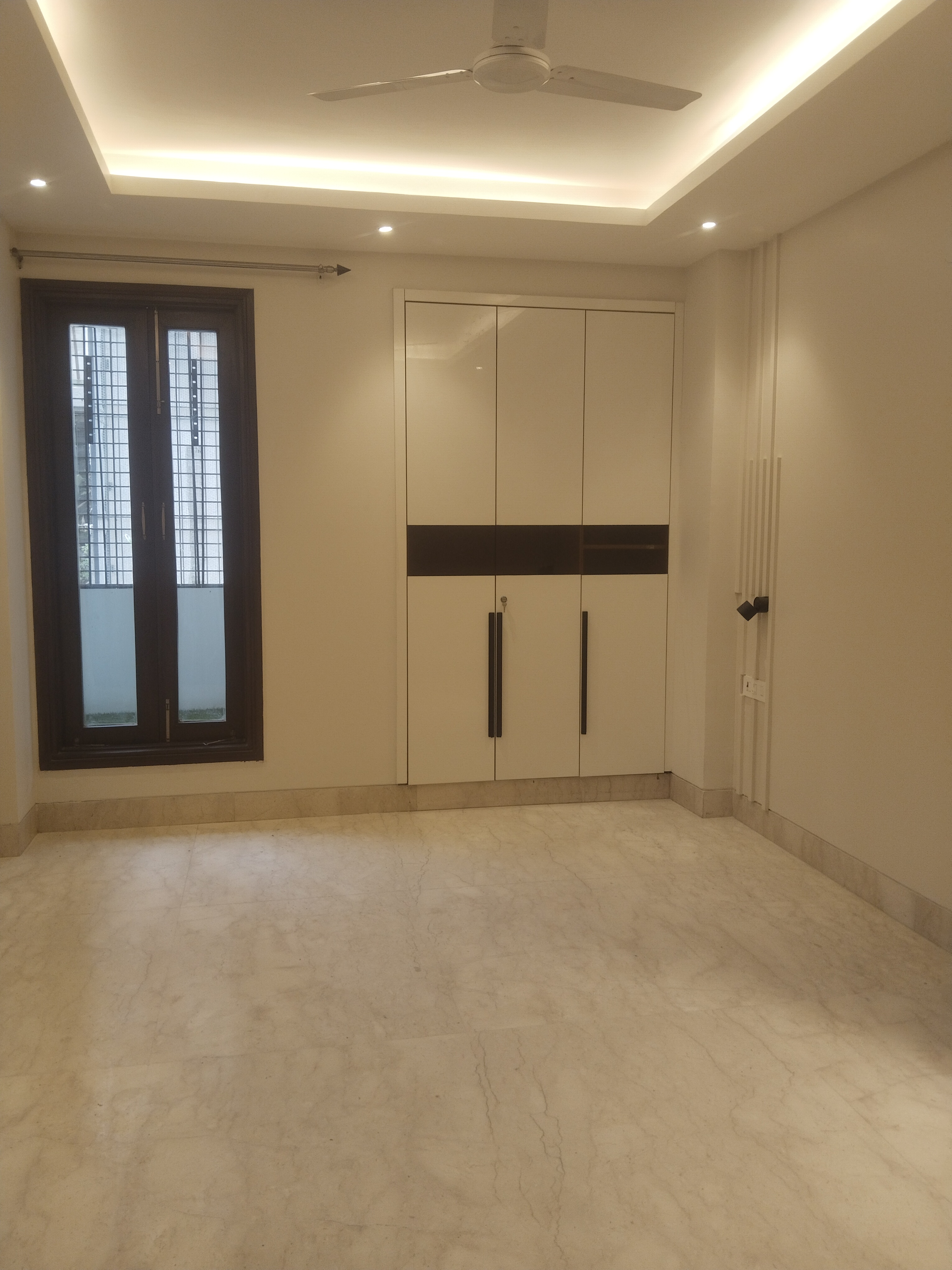 3 BHK + Servant Room,Extra Room Builder Floor For Rent in Builder Floor 