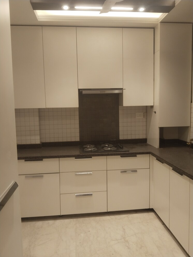 Kitchen, sarvodaya enclave 3 Bedroom 200 Sq.Ft. Builder Floor In Sarvodaya Enclave Delhi 8674589